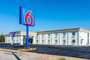 Отель Motel 6 Ft Lee, Petersburg  Питерсберг